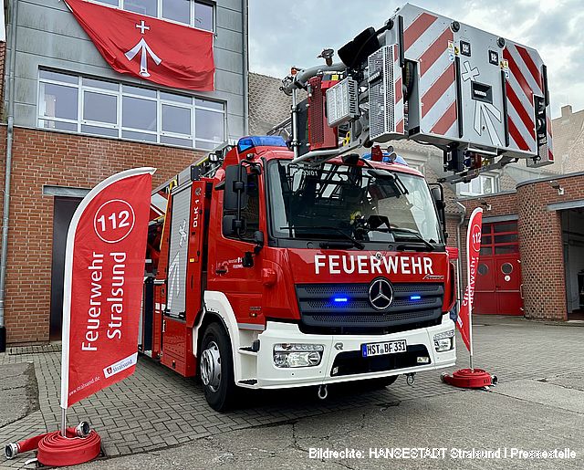 Stralsunds neue Drehleiter Stralsunds neue Drehleiter