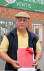 Mario Kramm erhält für sein Engagement eine Jahresmitgliedschaft beim SV Medizin Stralsund