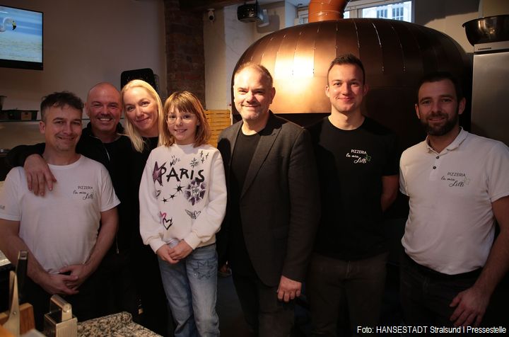 (v.l.n.r.) Dennis Grunendahl, André Hillmann, Dajana Hillmann, Lilli Hillmann, Matteo Kohlmeyer, Sascha Esch (v.l.n.r.) Dennis Grunendahl, André Hillmann, Dajana Hillmann, Lilli Hillmann, Matteo Kohlmeyer, Sascha Esch