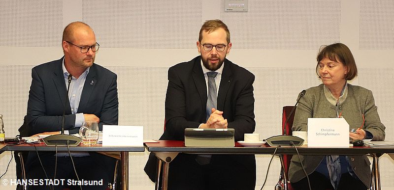 AG-Historische-Staedte_Praesidium.jpg