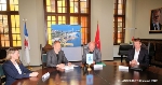 Vor der Vertragsunterzeichnung im Rathaus der Hansestadt Stralsund: v.l.n.r. Madlen Arnold, verantwortlich für die Vertragsgestaltung, Oberbürgermeister Dr. Alexander Badrow, Ostseestaal-Geschäftsführer Bert Doldersum, Dr. Thomas Kühmstedt, Technischer Direktor der Ostseestaal GmbH & Co. KG Vor der Vertragsunterzeichnung im Rathaus der Hansestadt Stralsund: v.l.n.r. Madlen Arnold, verantwortlich für die Vertragsgestaltung, Oberbürgermeister Dr. Alexander Badrow, Ostseestaal-Geschäftsführer Bert Doldersum, Dr. Thomas Kühmstedt, Technischer Direktor der Ostseestaal GmbH & Co. KG